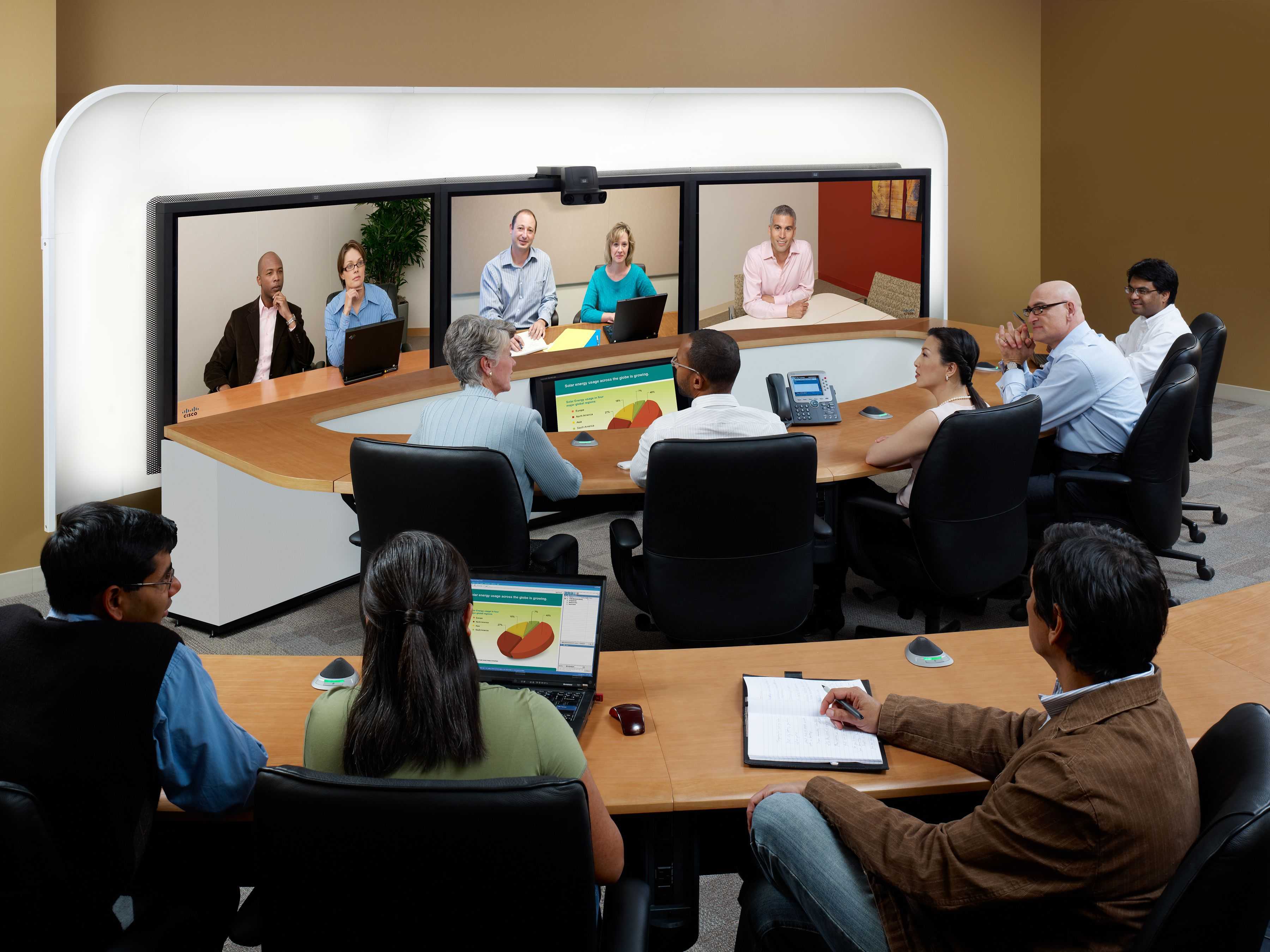 Видеоконференцсвязь видеоконференцсвязь видеоконференцсвязь видео конференц связь. Cisco Telepresence 3000. Платформа для организации видеоконференций. Технологии видеоконференции. Учебные телеконференции.
